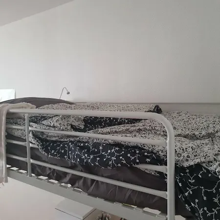 Hypercentre 3 Pers. Bed & Breakfast Caen